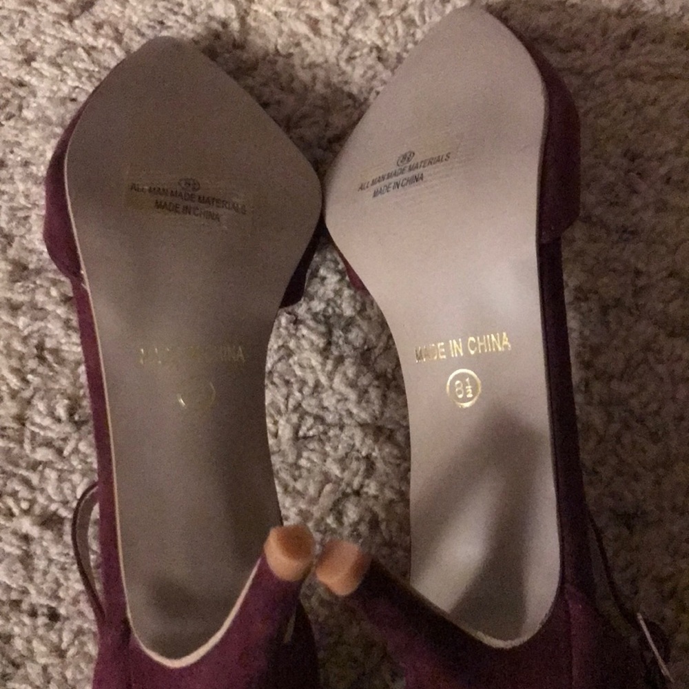 Glaze Slightly Pointed-Toe Faux (Wine) 3” Heels - Picture 7 of 7